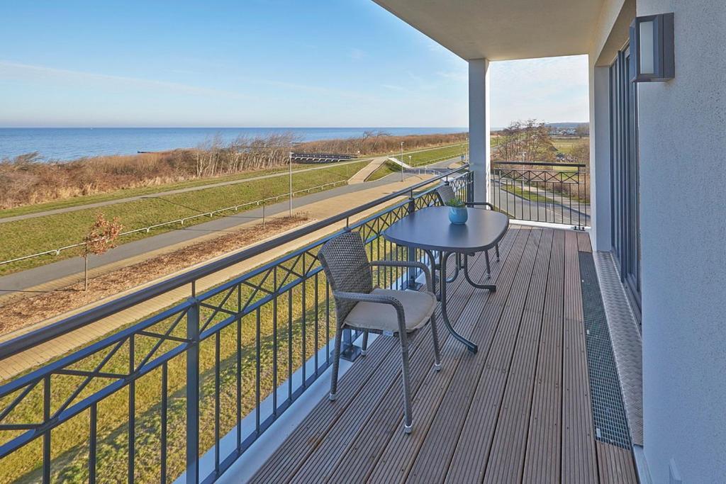 Aparthotel Waterkant Suites - Fewos Am Meer Mit Spa Börgerende-Rethwisch Camera foto